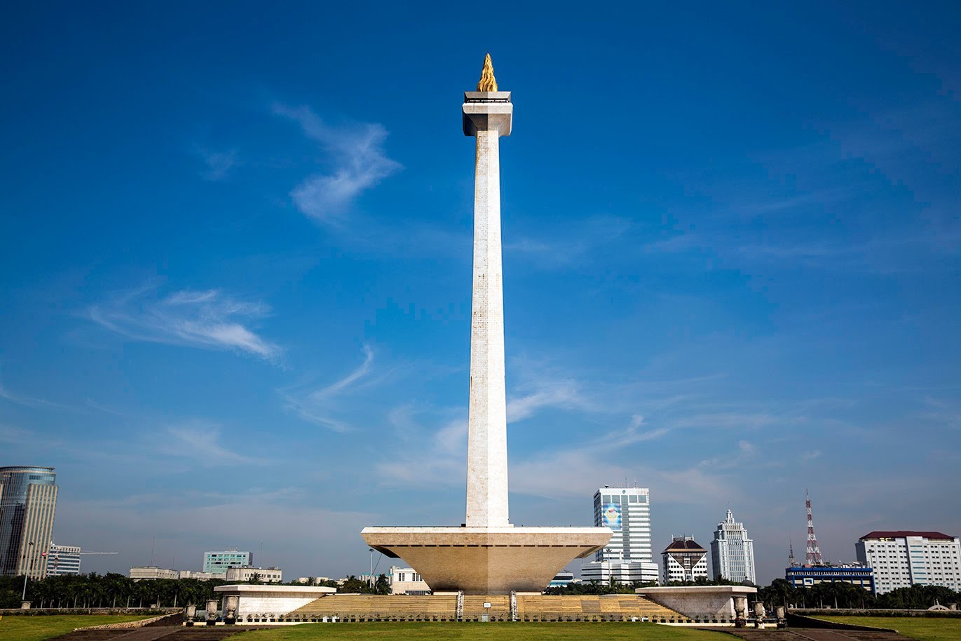 Monas